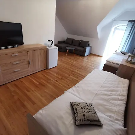 Zamocek * Matiasovce